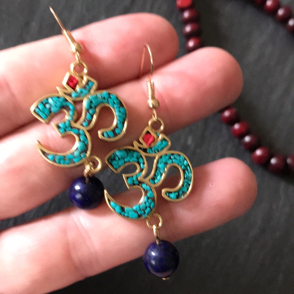 Brass OM lapis and Inlaid turquoise earrings - Picture 4 of 4